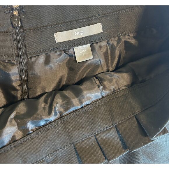 Gap Black Pleated Skirt with Ribbon Accent Size 2 Stretch Lined Pockets Zipper - Picture 3 of 8